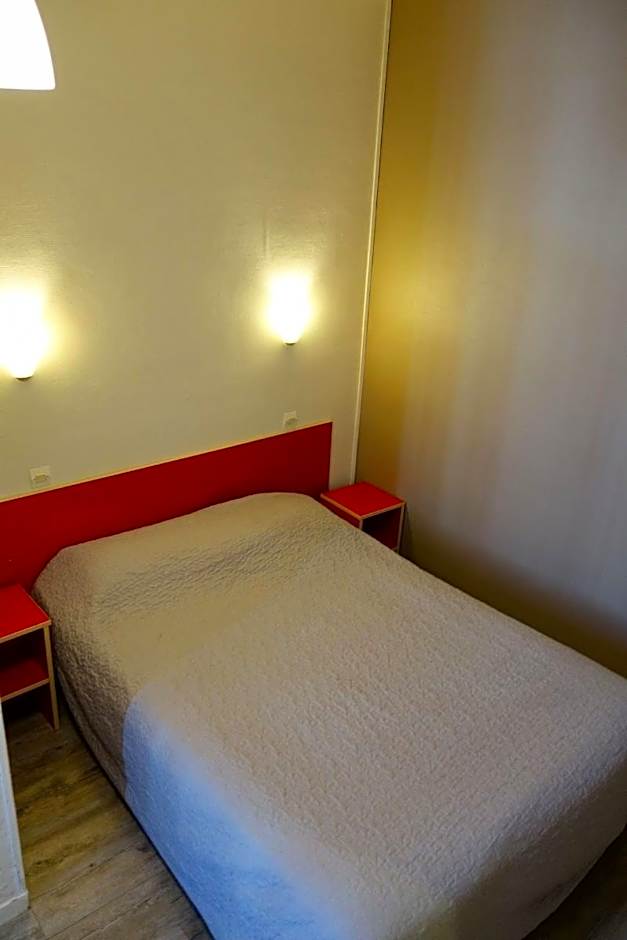 Acacia Hotel