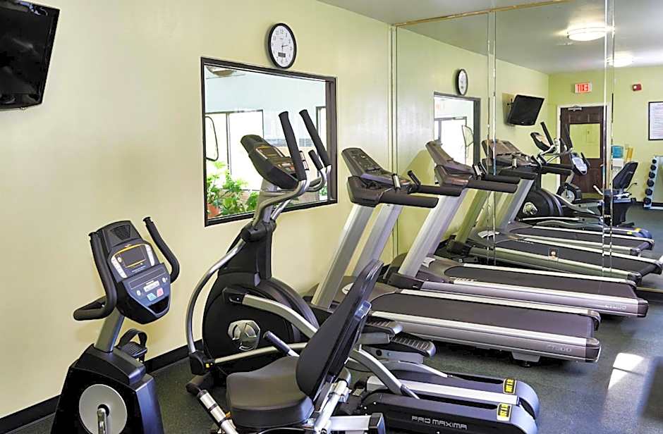 Holiday Inn Express & Suites Birmingham South - Pelham By IHG