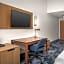 Fairfield Inn & Suites by Marriott Roanoke Hollins/I-81