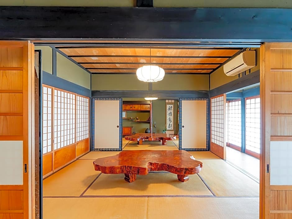 料理旅館 山里料理 いそべ -Kayabuki Ryokan Isobe-