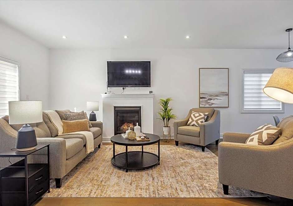 Luxurious and Beautiful, Barrie