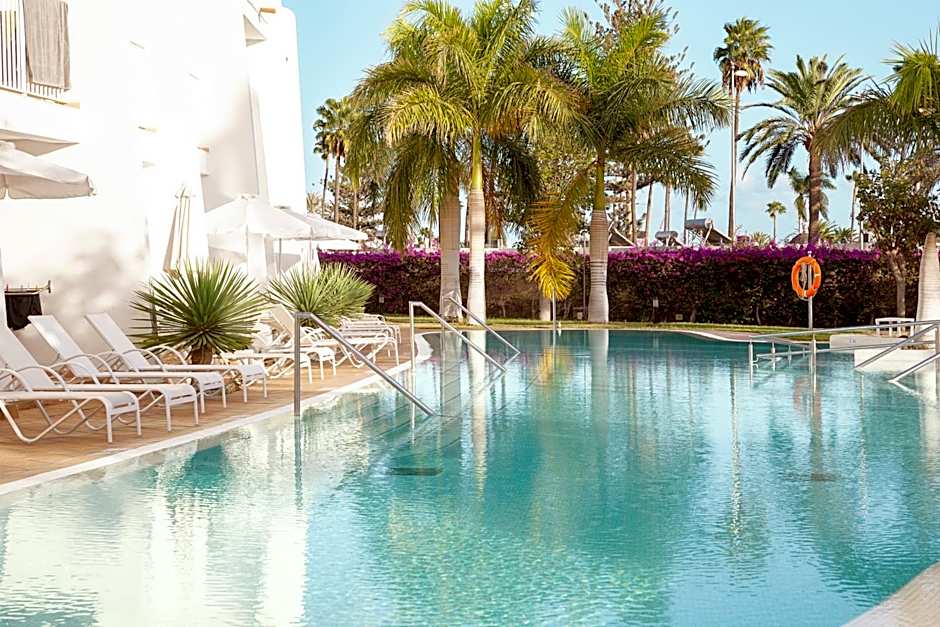 Sunprime Atlantic View Suite & Spa