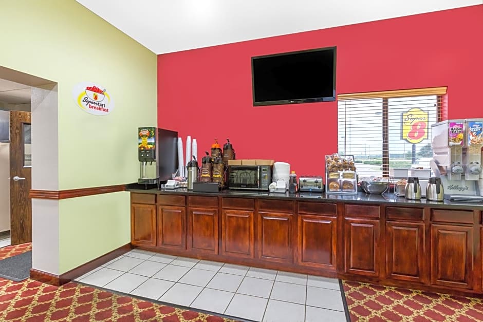 Super 8 by Wyndham Ames