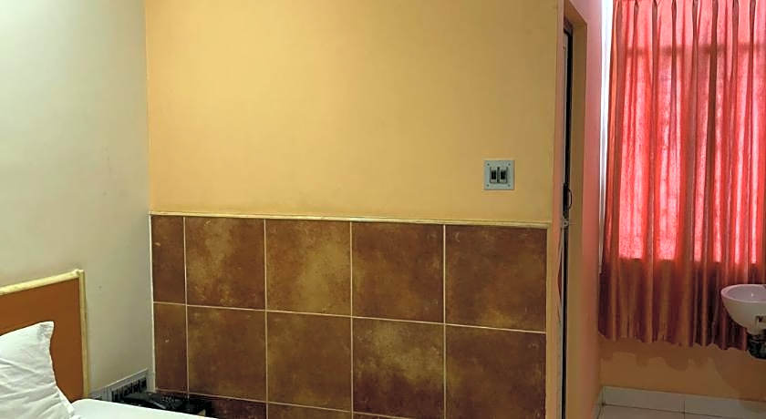 Vijey Hotels - Trichy Central