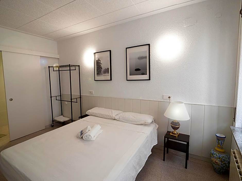 L'Hostalet GuestHouse