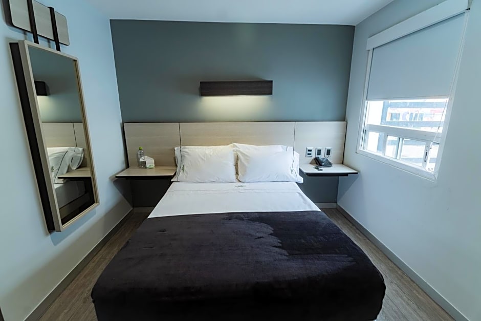 HOTEL LEMON GREEN -Zona Expo Frente al Centro de Convenciones