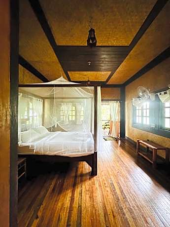 Bambu Huts