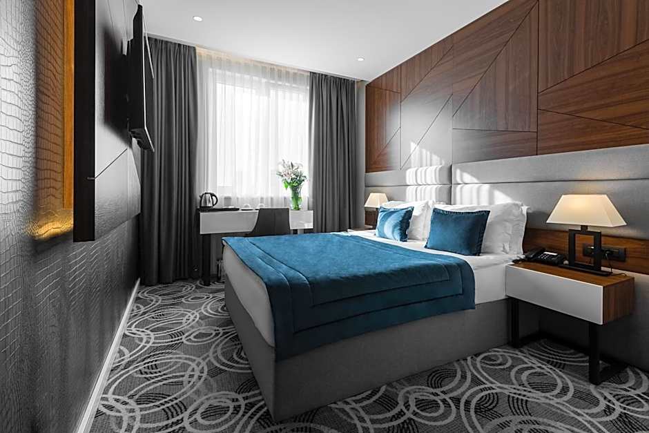 Sky Hotel
