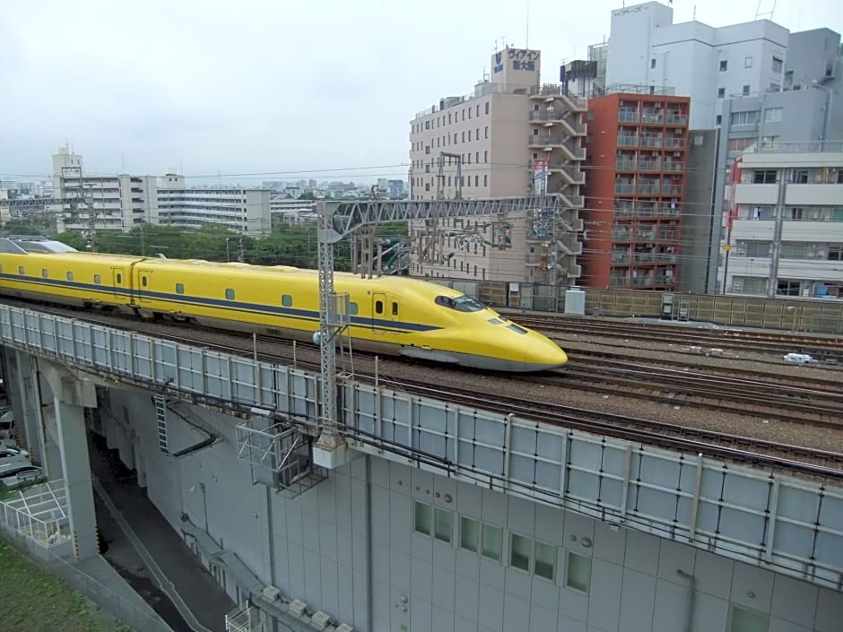 Step Inn Shin-Osaka Higashiguchi