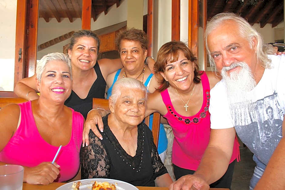 Demetriou Paradisos Hills Hotel