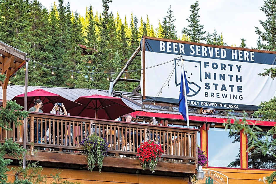 Denali Crow's Nest Cabins