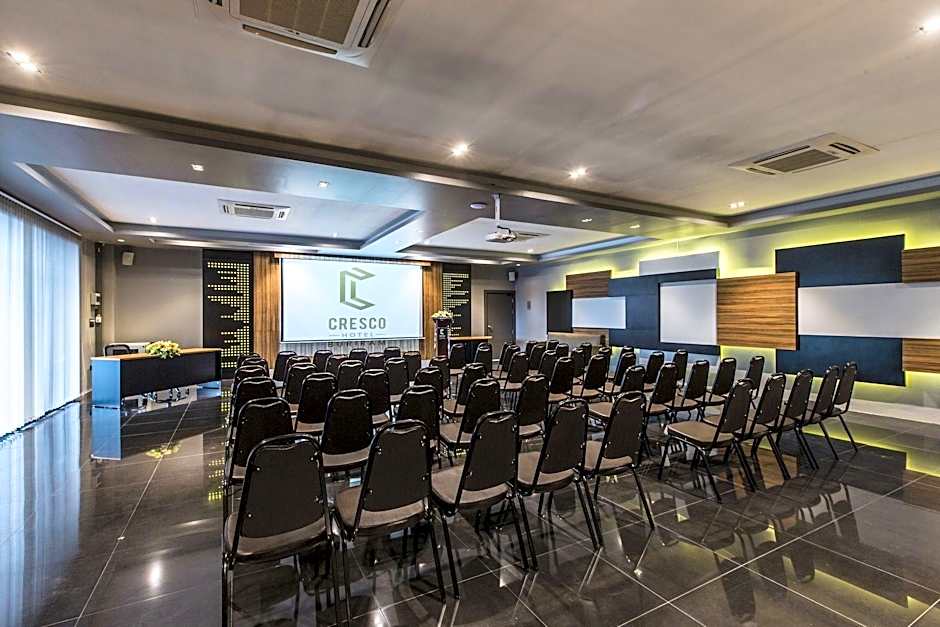 Cresco Hotel - Buriram