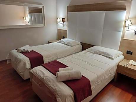 Standard Single Room with Shower