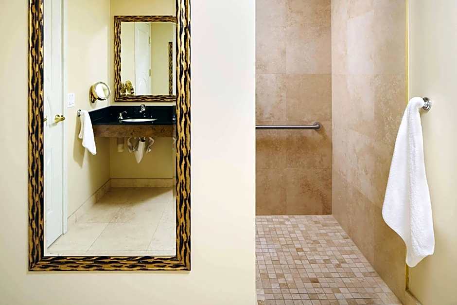 The Davenport Tower, Autograph Collection by Marriott