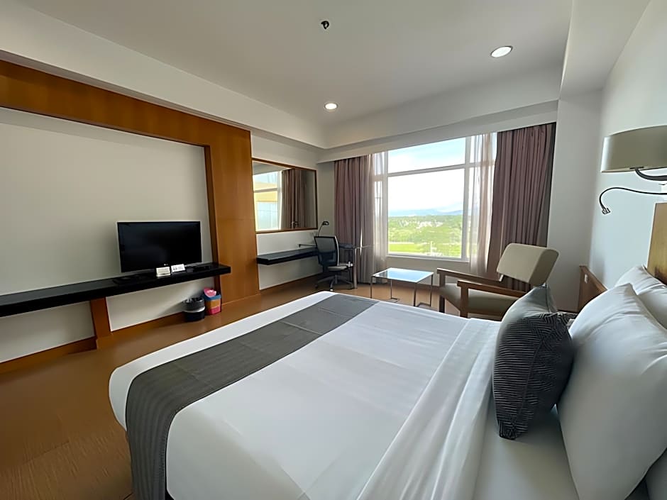 Paseo Premiere Hotel