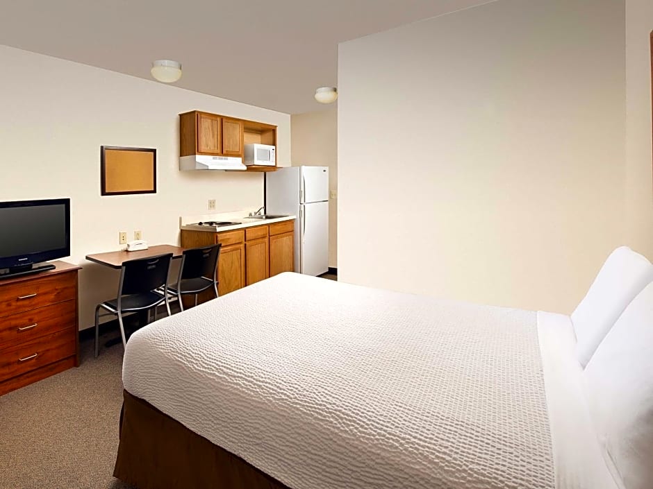 Extended Stay America Select Suites - Wichita - North