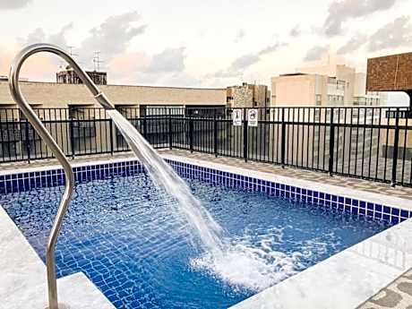 APÊ S-09 - APTO. COMPLETO NA MELHOR LOCALIZAÇÃO DA PONTA VERDE