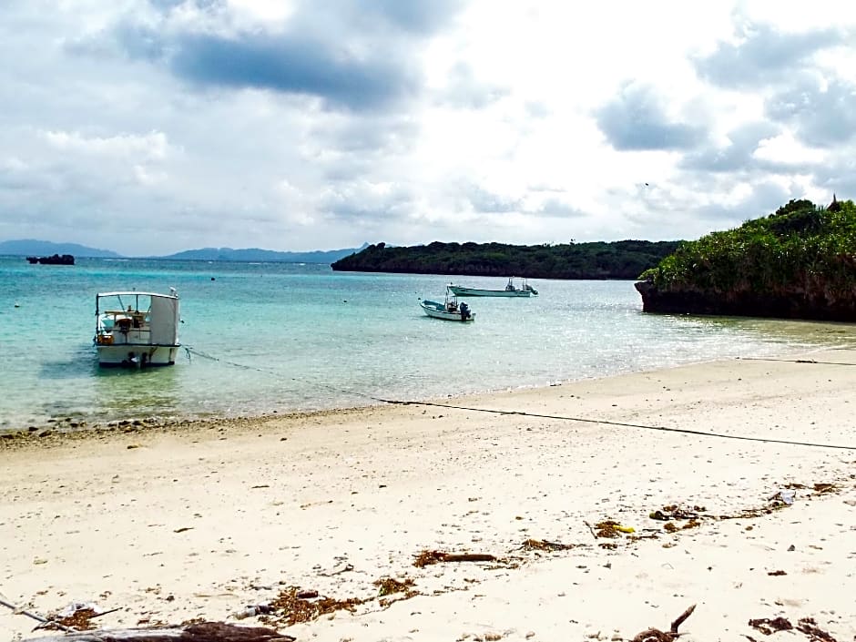 AsobiBASE Yamabare-House