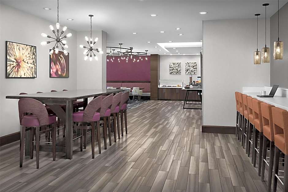 Hilton Garden Inn Charlotte Waverly