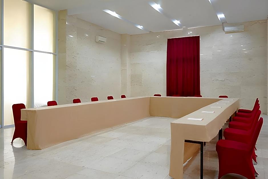 Marilyn Hotel Serpong