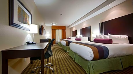 Suite with Three Queen beds