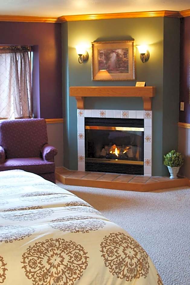 Settlement Courtyard Inn & Lavender Spa