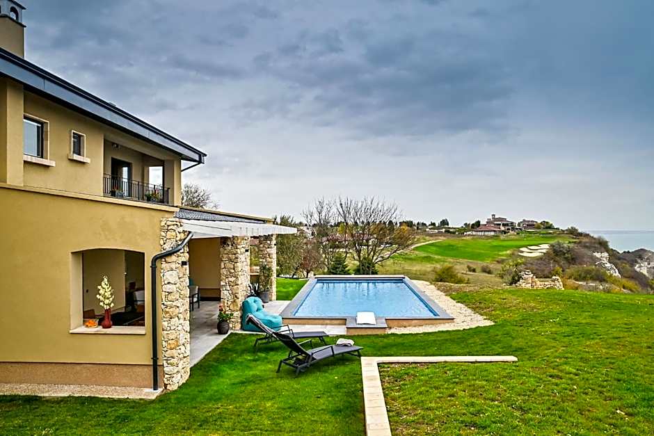 BlackSeaRama Golf & Villas