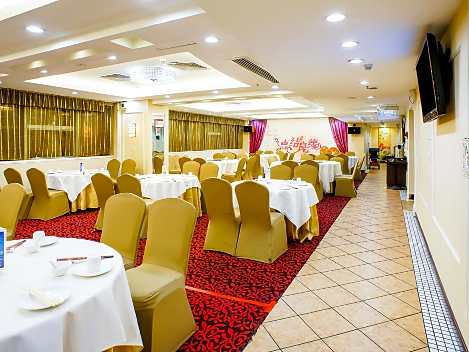 Fortune Hotel