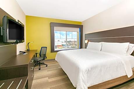 King Suite with Sofa Bed - Non-Smoking