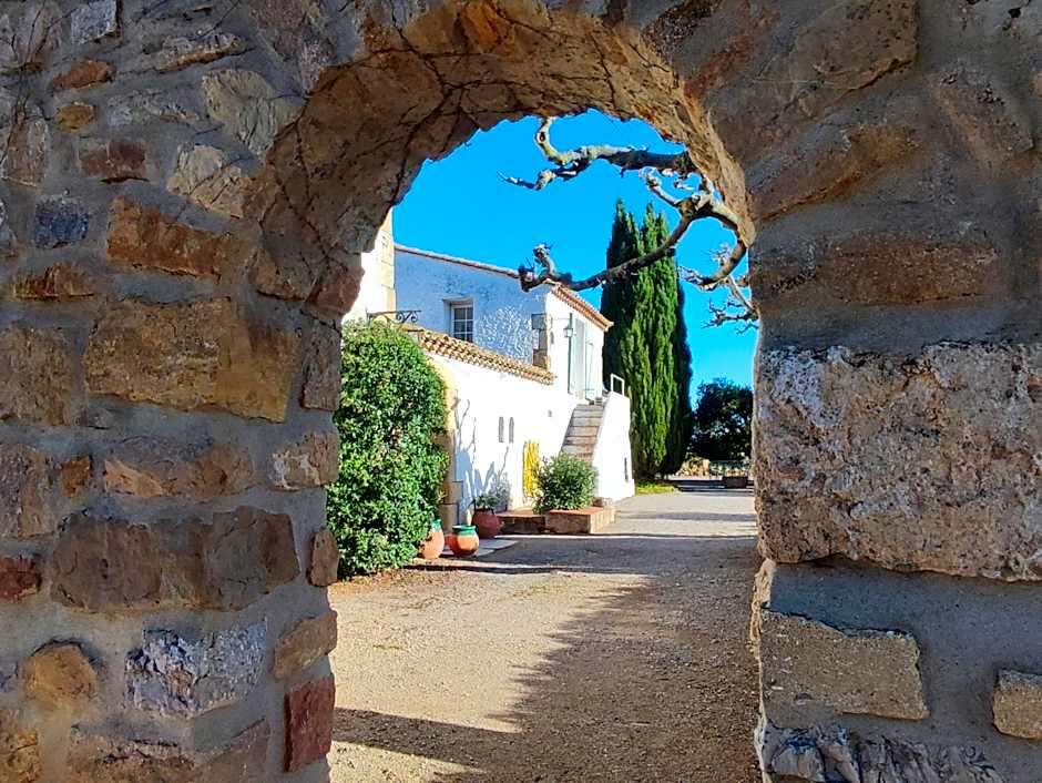Hôtel et Appart'Hôtel Le Relais Du Val D'Orbieu