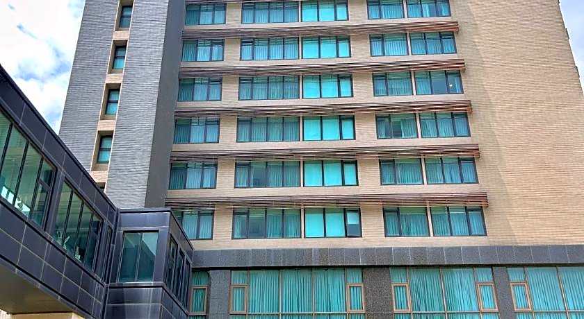 Golden Tulip Zhong Xin Hotel Taichung