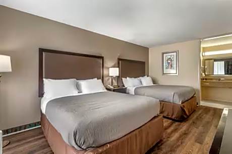 2 Queen Beds Suite Nonsmoking