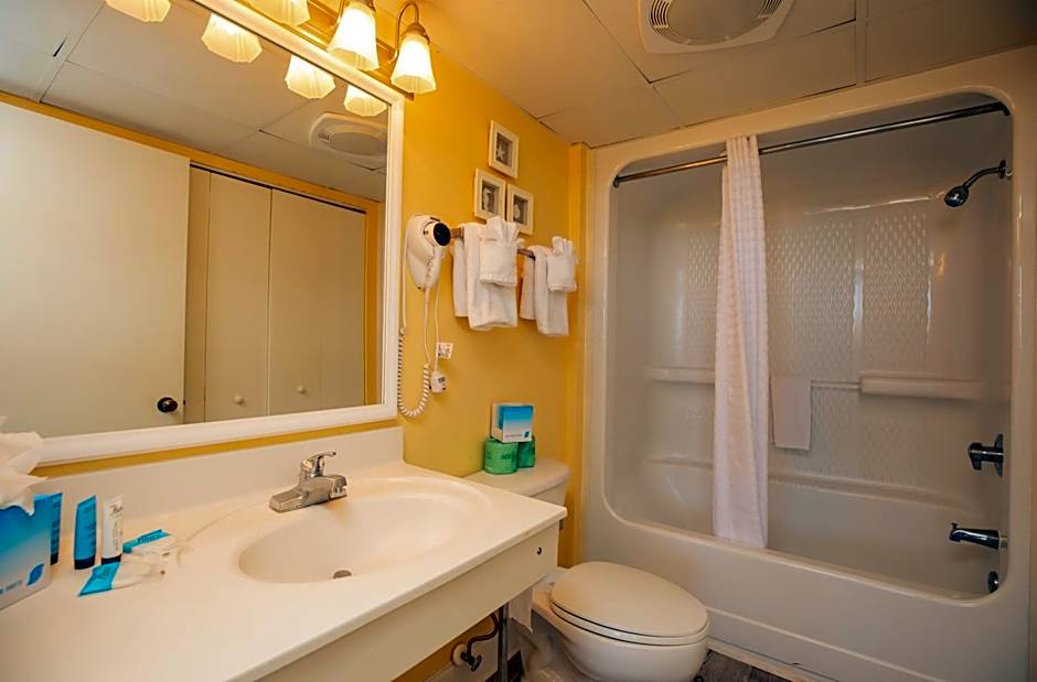 Grande Shores Ocean Resorts Condominiums