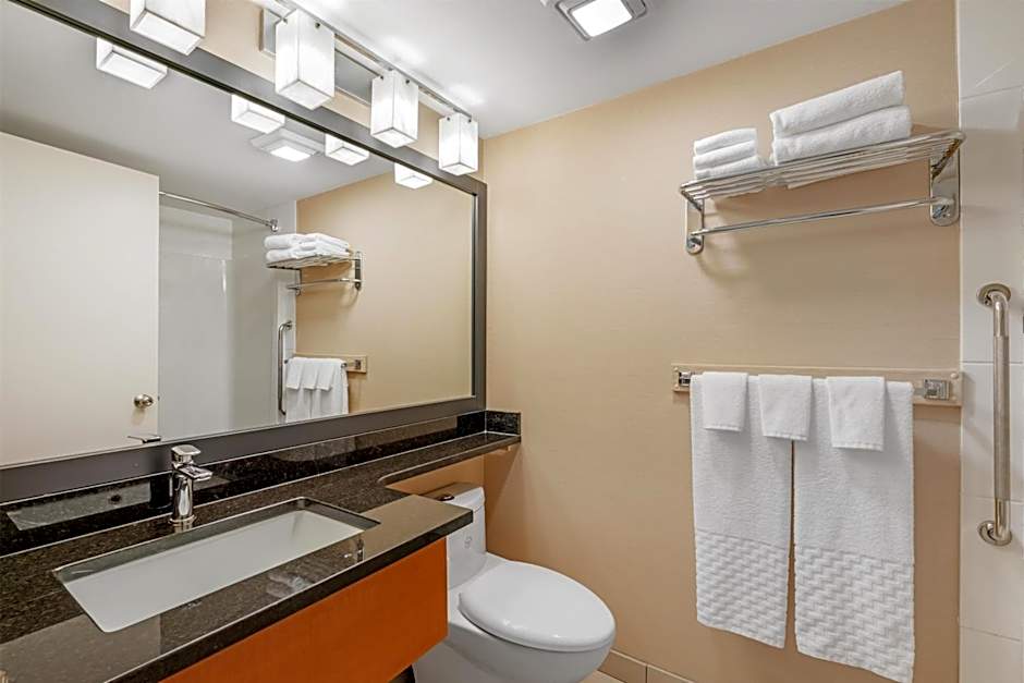 Best Western Plus Mission City Lodge