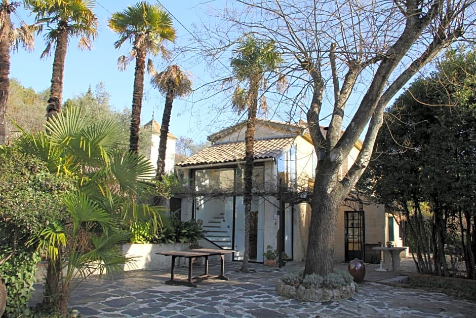 Les Montades Chambres d'Hôtes