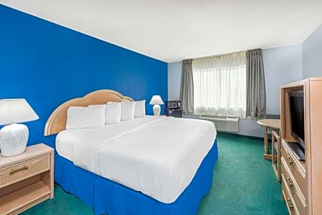 King Room - Non-Smoking