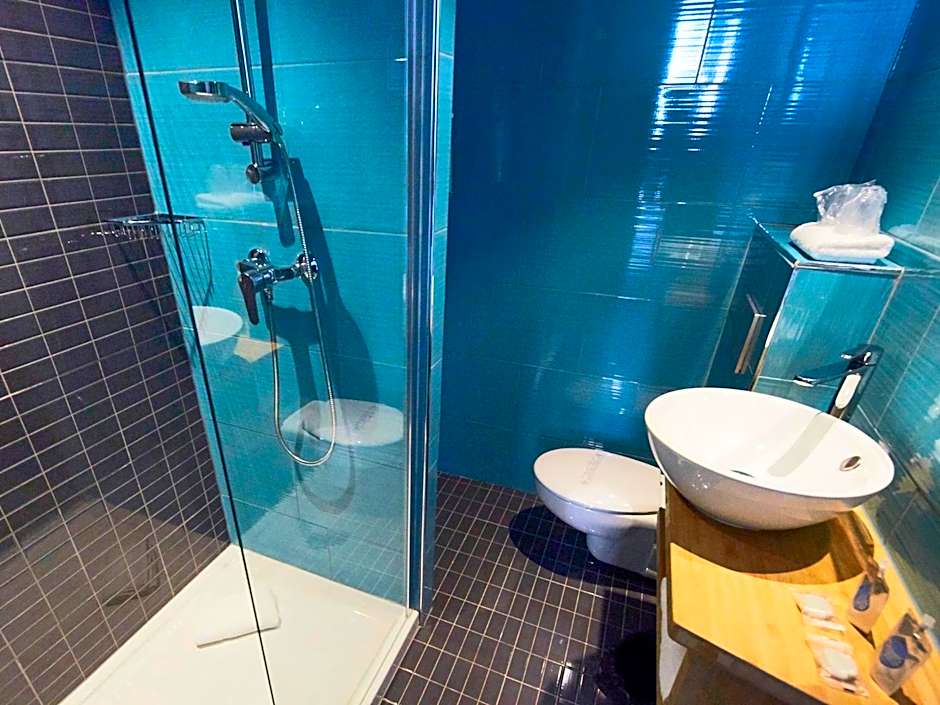 Kyriad Marseille Blancarde - Timone