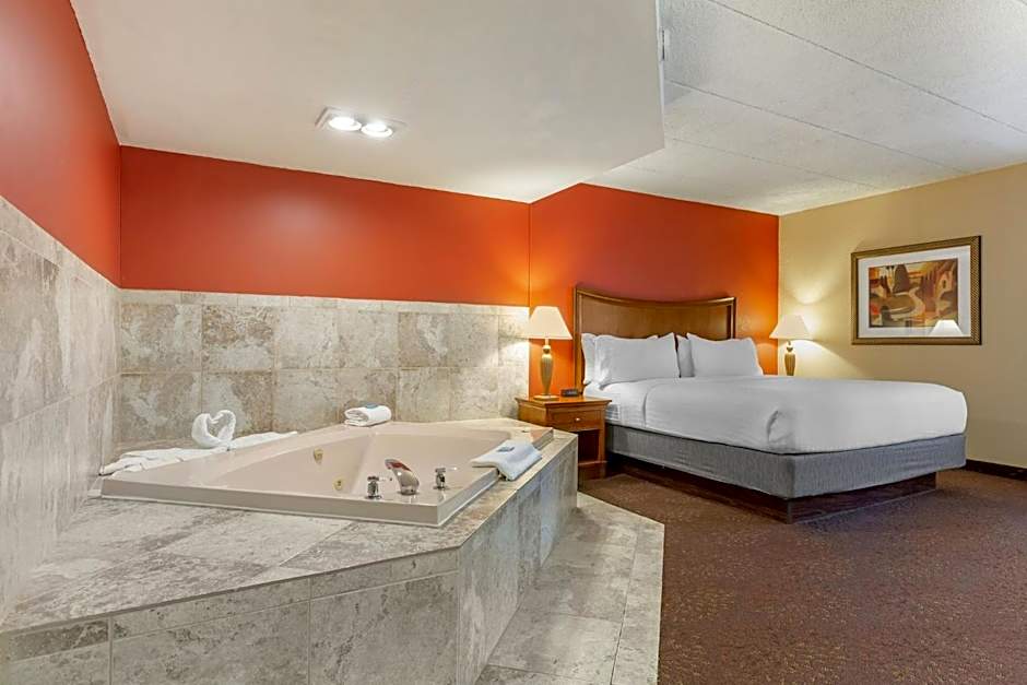 Holiday Inn Express Chicago-Downers Grove By IHG