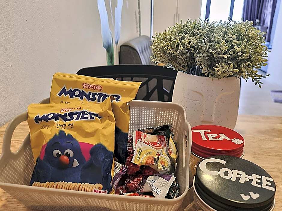 Pavilion 2 Revol Sky Pool 2-3 pax LS25