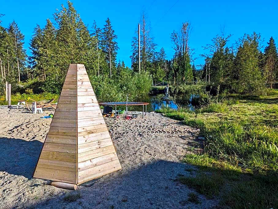 Mushroom theme cabin on 33 Acre Farm