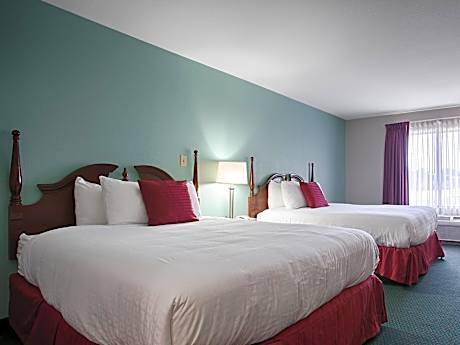 Queen Room with Two Queen Beds - Non-Smoking