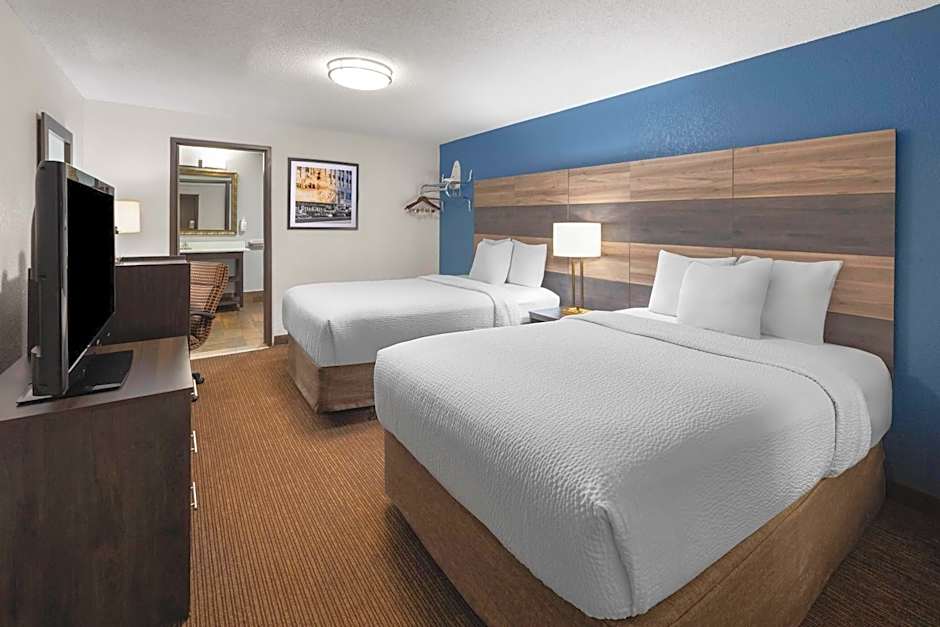 Baymont by Wyndham Downtown Detroit