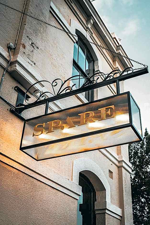 Prince of Wales Motor Inn