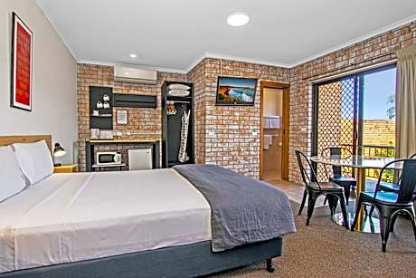 Triple Room with Terrace