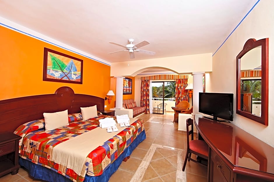 Bahia Principe Grand Coba All Inclusive