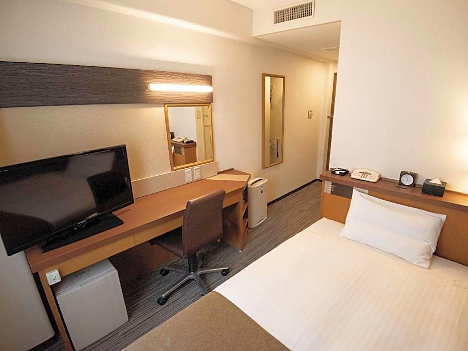 VIA INN SHIN-OSAKA - JR WEST GROUP