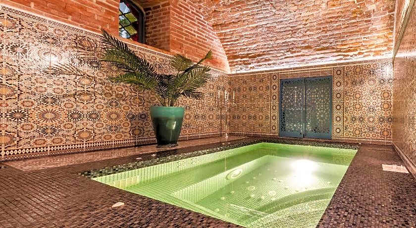 Golden Tulip Borjomi