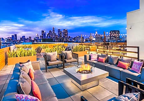 Apart Hotel near Dodgers Stadium