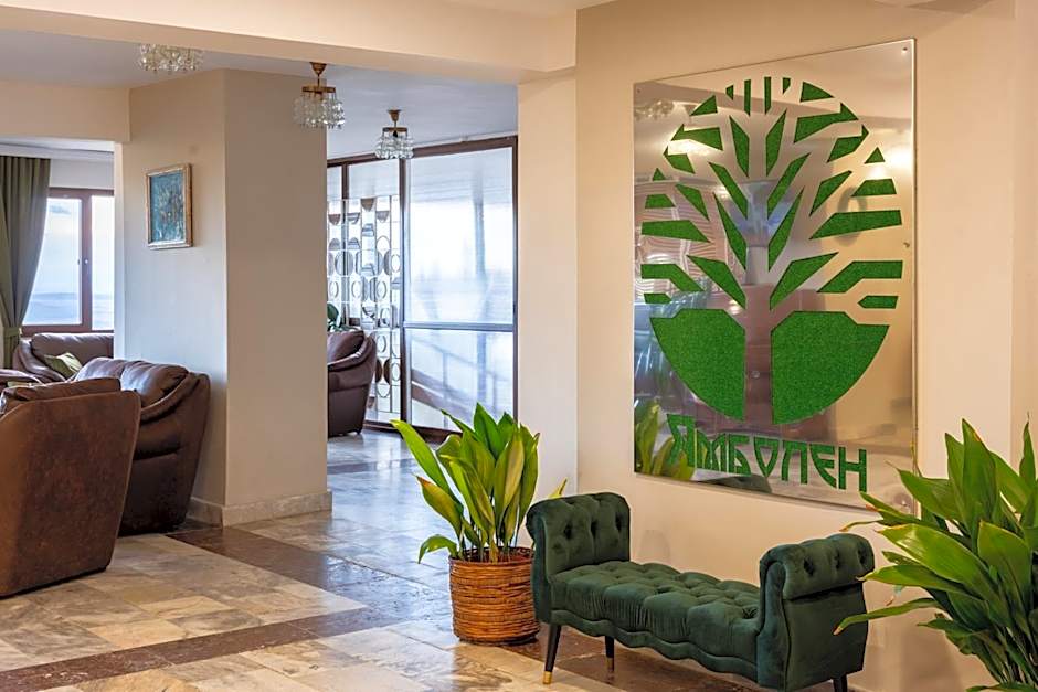 Хотелски комплекс Ямболен