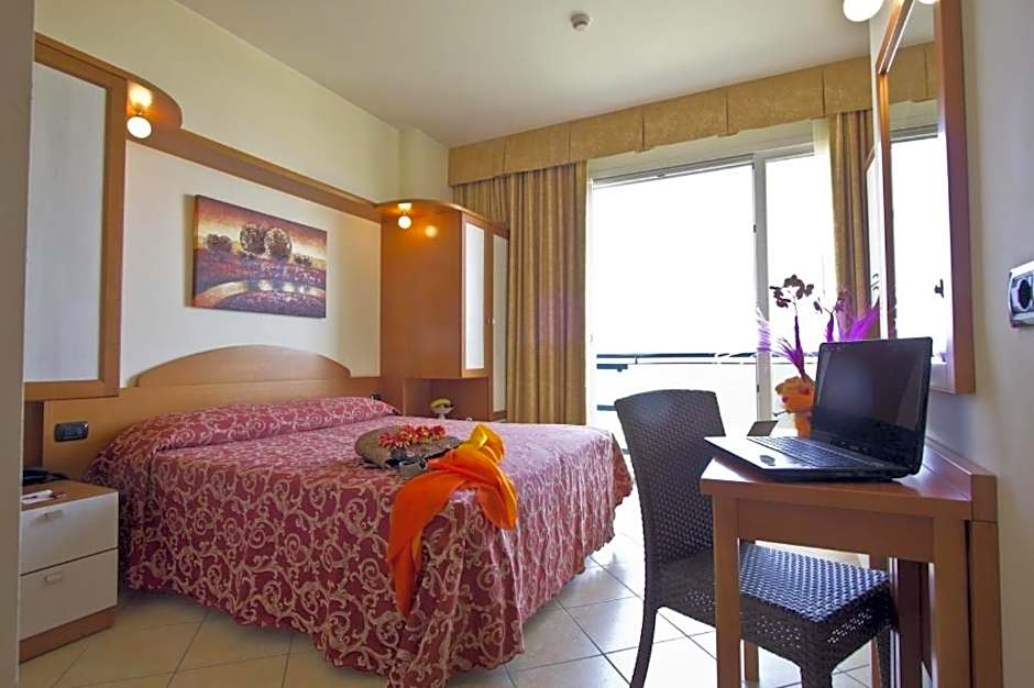 Hotel Palm Beach B&B SEA VIEW